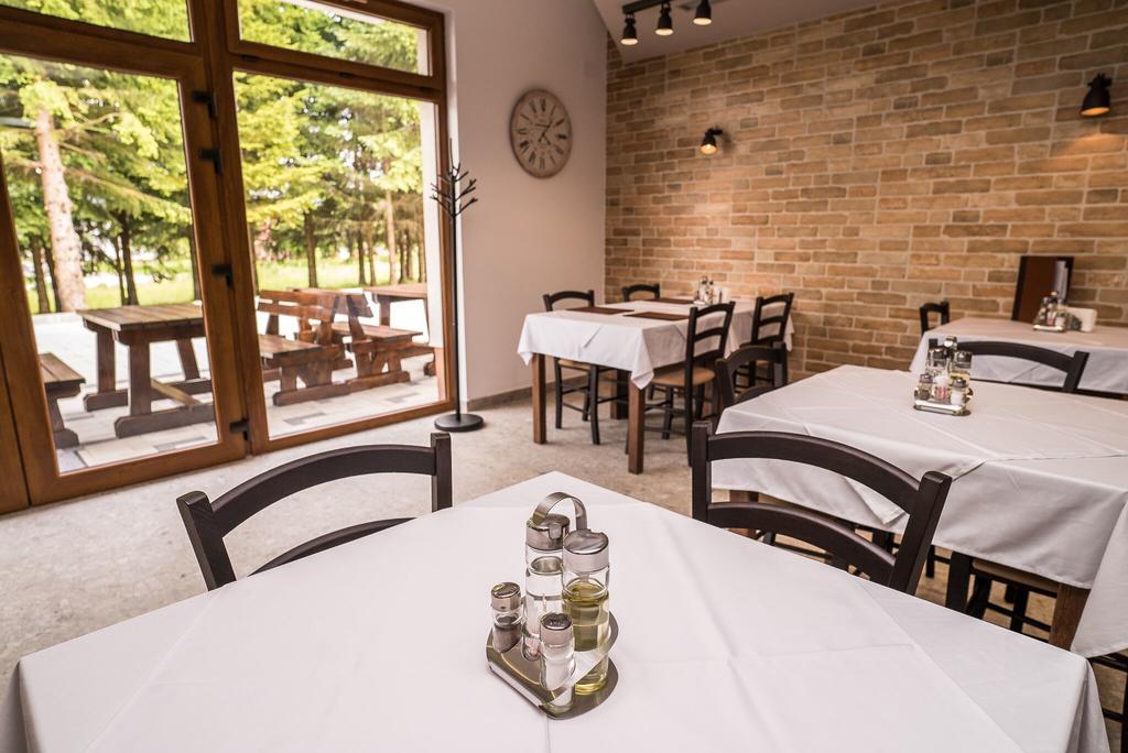 B&B Villa Angy Korenica Esterno foto