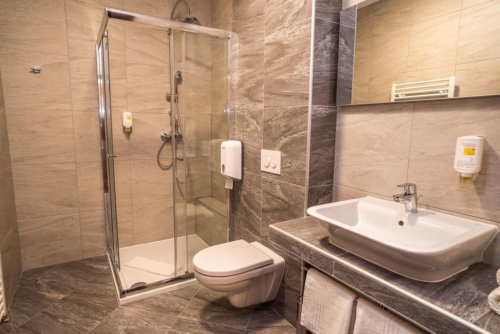 B&B Villa Angy Korenica Esterno foto
