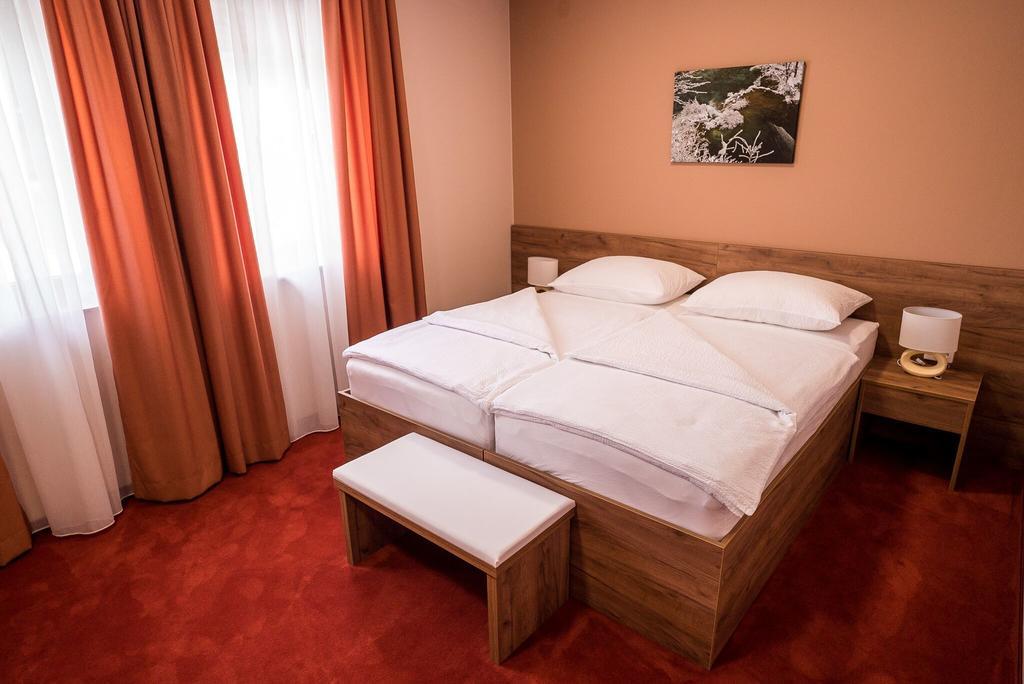 B&B Villa Angy Korenica Esterno foto