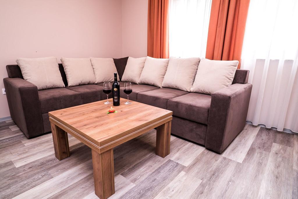 B&B Villa Angy Korenica Esterno foto