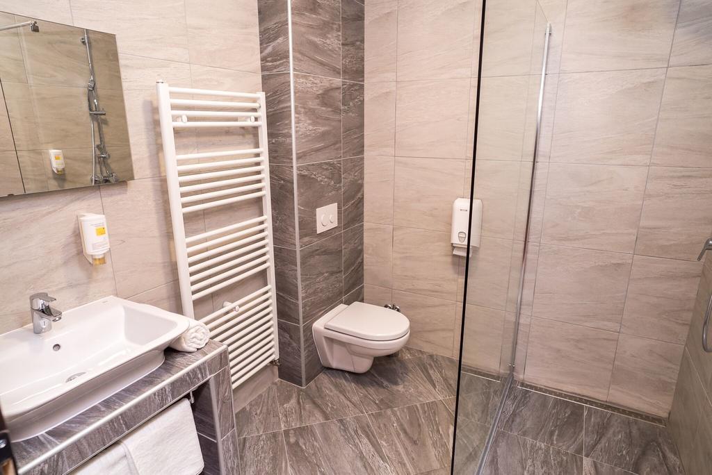 B&B Villa Angy Korenica Esterno foto